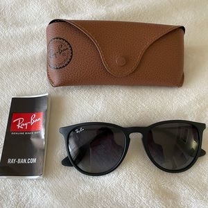 Erika Raybans (grey gradient + black frames)